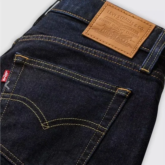 Levi’s 728 high rise wide leg jeans size in 24, 26, 27 , 29 , 31 ,32 and 34 in - Picture 2 of 9